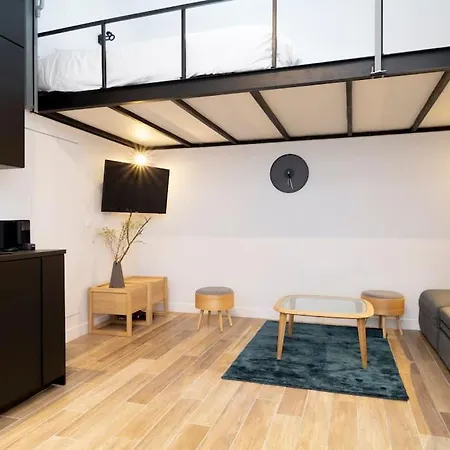 Maison Sur Cour Calme Et Arboree Appartement *