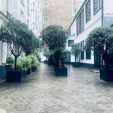 Maison Sur Cour Calme Et Arboree Paris